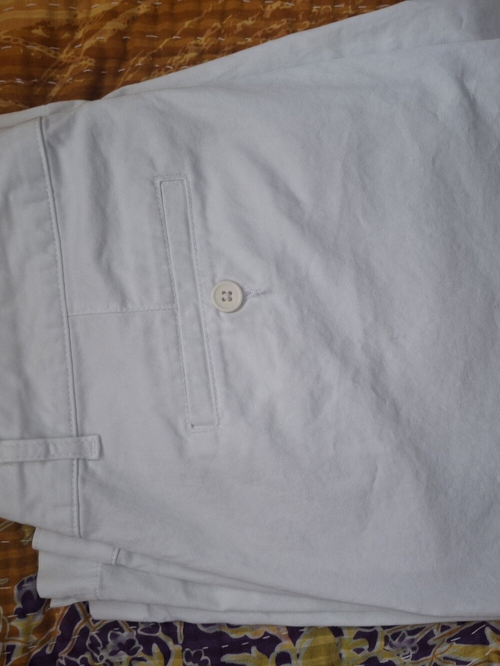 TALBOTS Classic White Cotton LONG SHORTS - Button Back Pocket